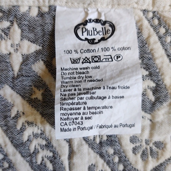 🎁PiuBelle Throw Blanket - Holiday Icons -Oatmeal & Charcoal- PiuBelle Christmas - Picture 10 of 11